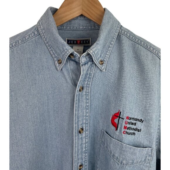 Jerzees Vintage Blue Denim Button Up Shirt Mens Size M Normandy Church - Picture 2 of 6